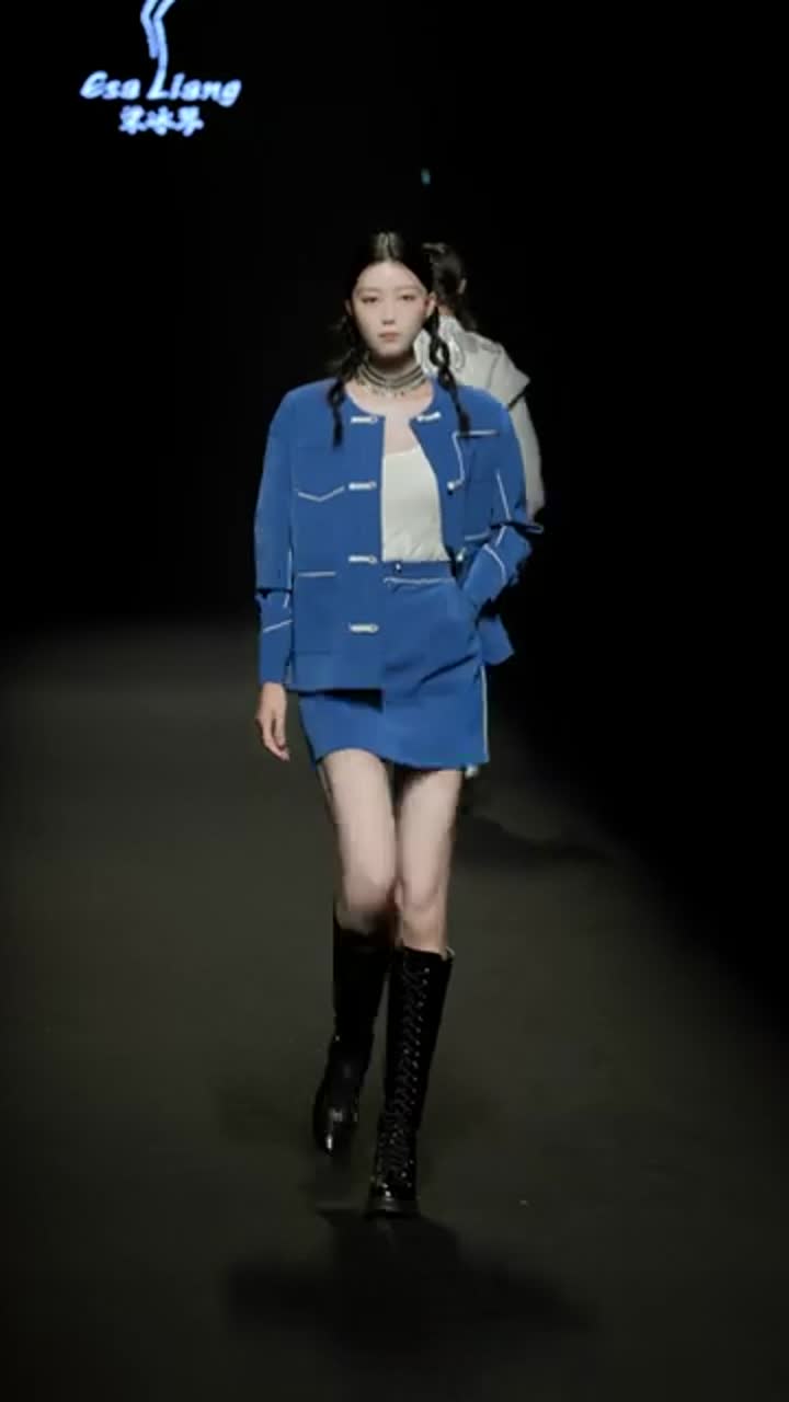 Fashion Show  01